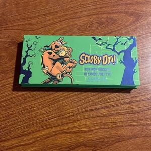 Glamlite Scooby Doo Ruh Roh Raggy 10 Shade Eyeshadow Palette
